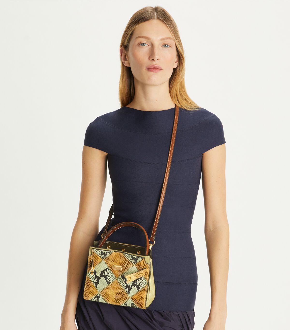 tory burch petite lee radziwill diamond embossed double bag