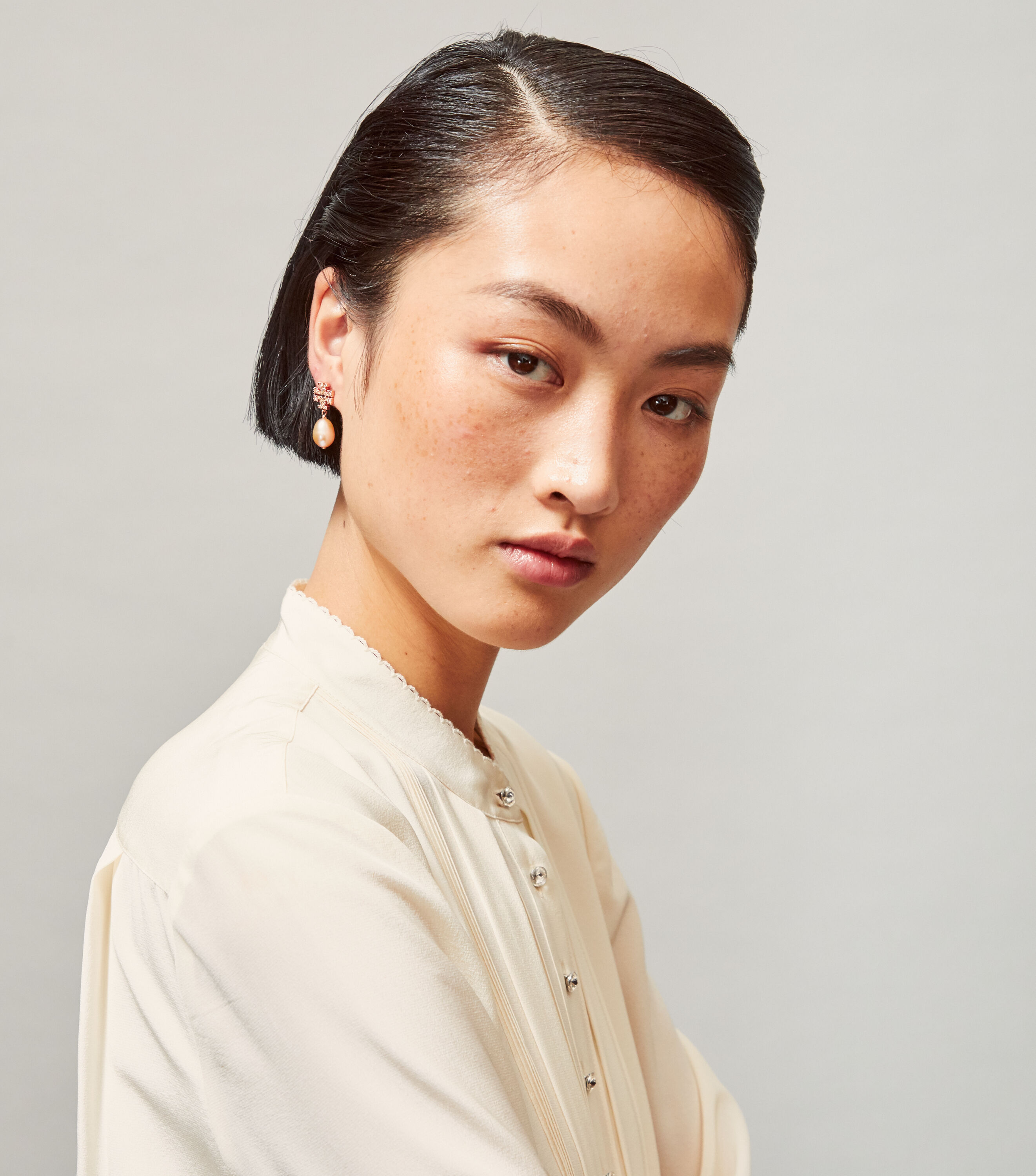 Kira Pave Pearl Drop Earring, Rose Gold/Pearl | Tory Burch KSA