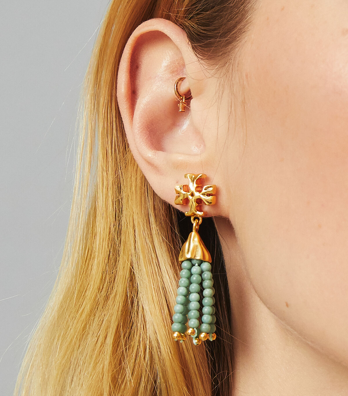 tory burch roxanne small tassel earring