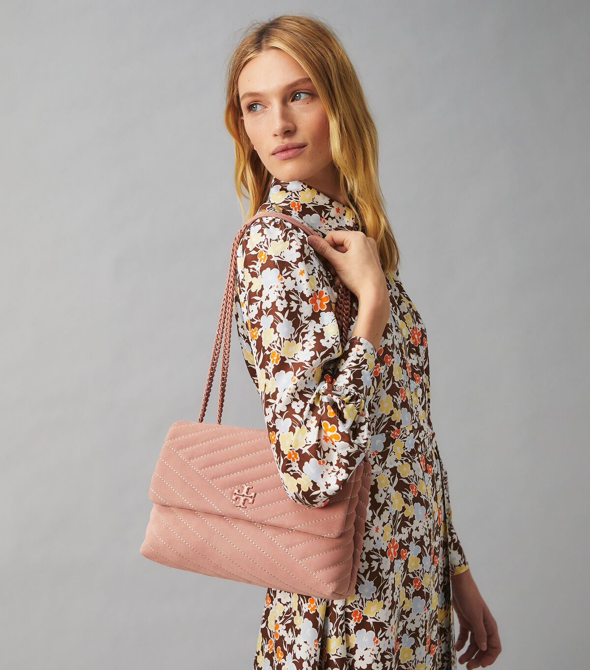 tory burch kira chevron suede powder coated convertible shoulder bag