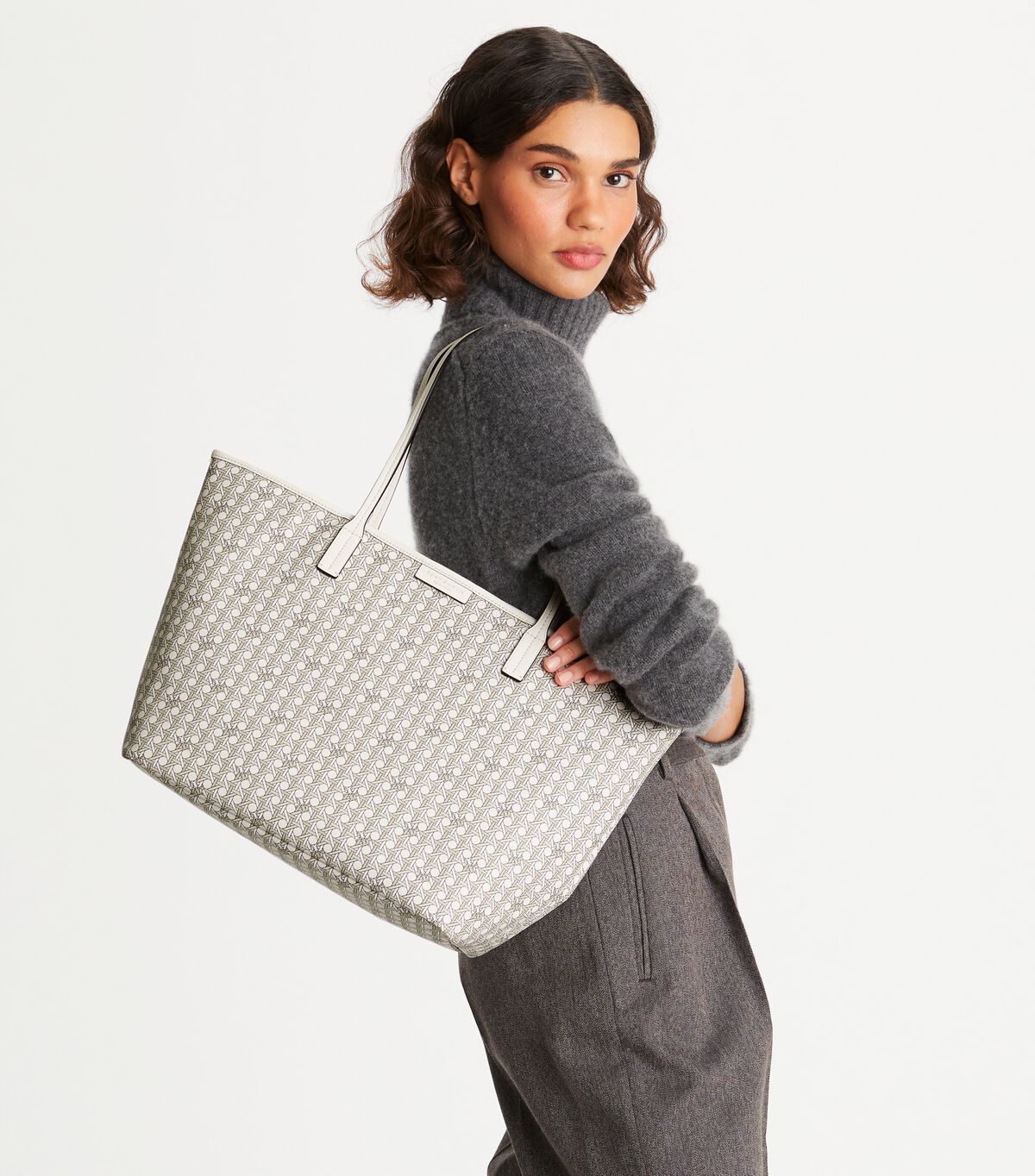 tory burch ever ready zip tote