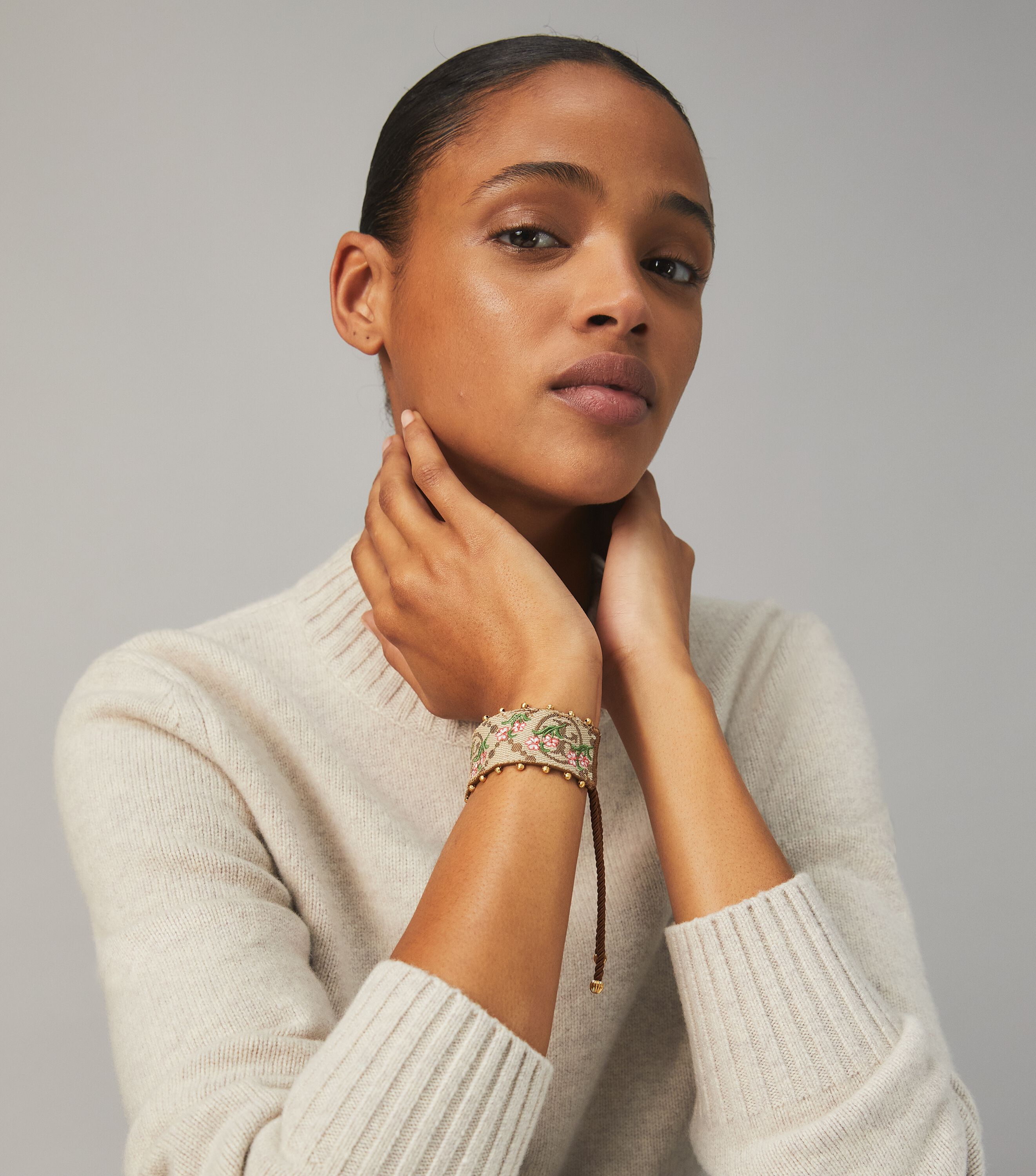 Tory burch t bracelet top
