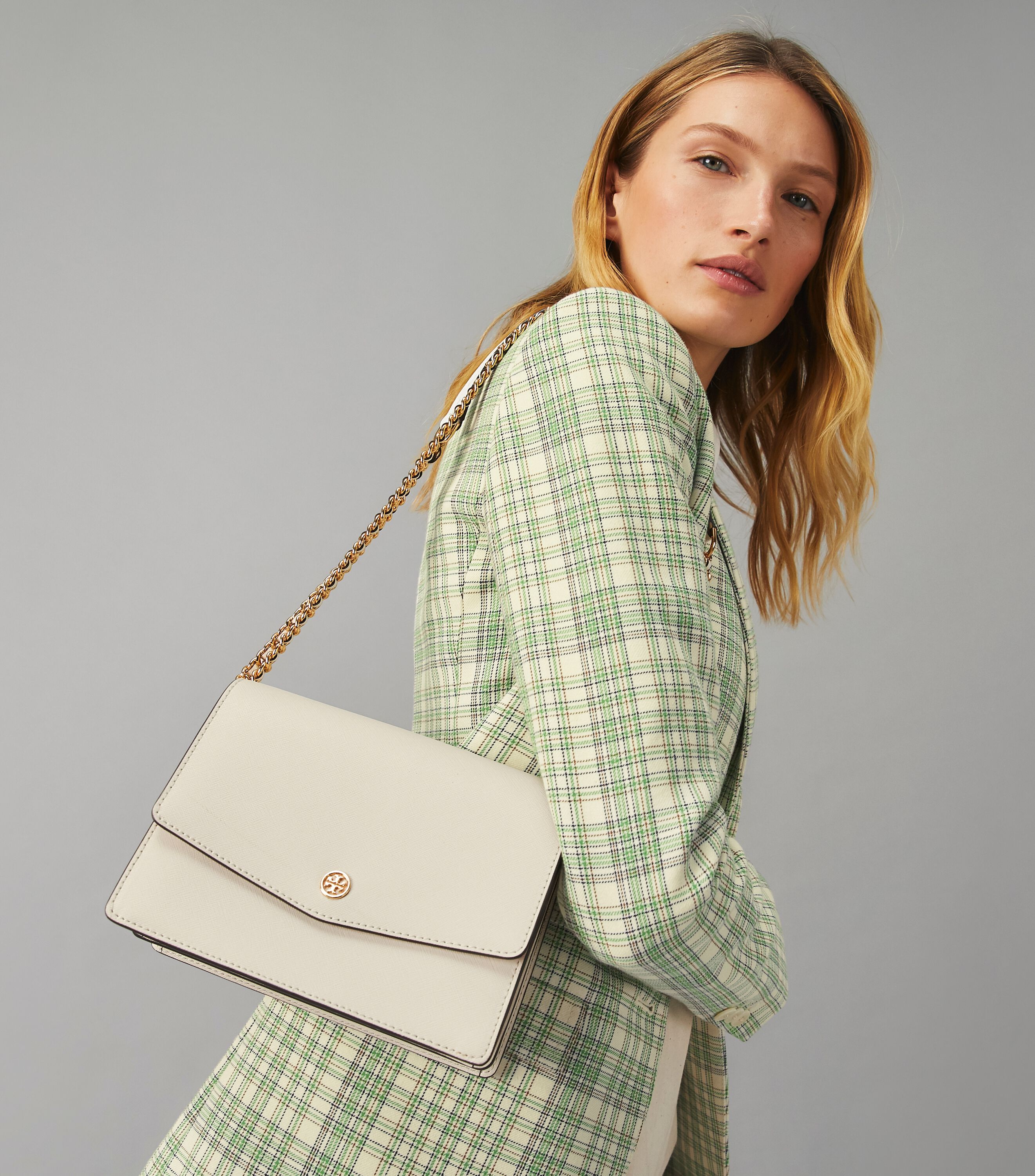 Tory burch robinson smooth online tote bag