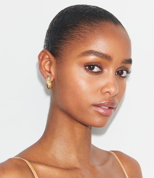 tory burch قرط ويف