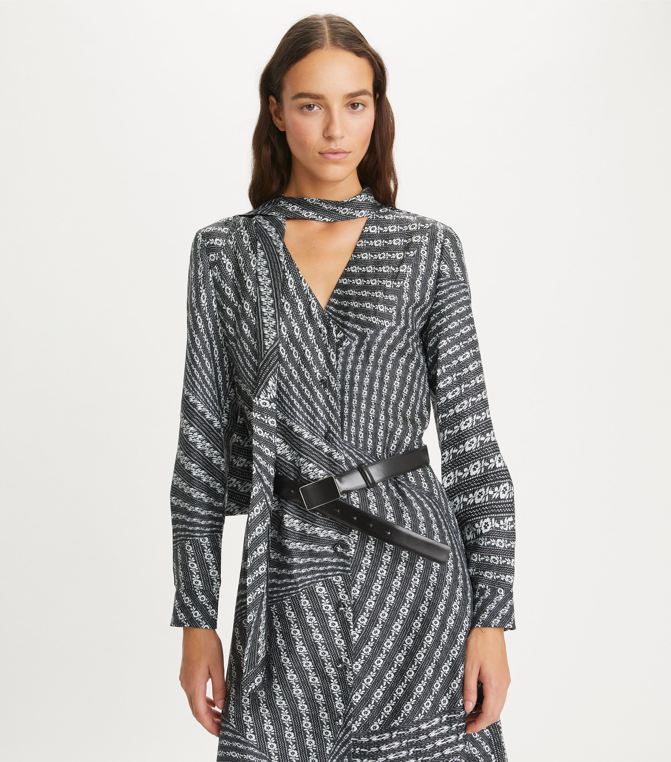 シルクリボンワンピース★Tory Burch★PRINTED BOW BLOUSE DRESS Printed Bow Blouse Dress, Black Warped Lace | Tory Burch KSA