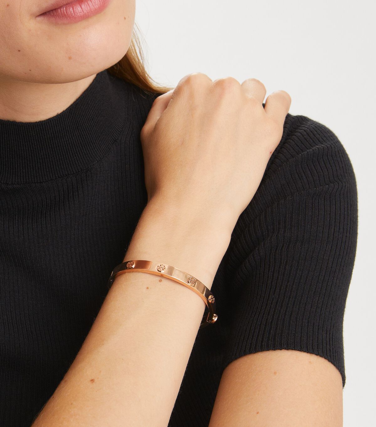 tory burch miller stud hinge bracelet 7mm