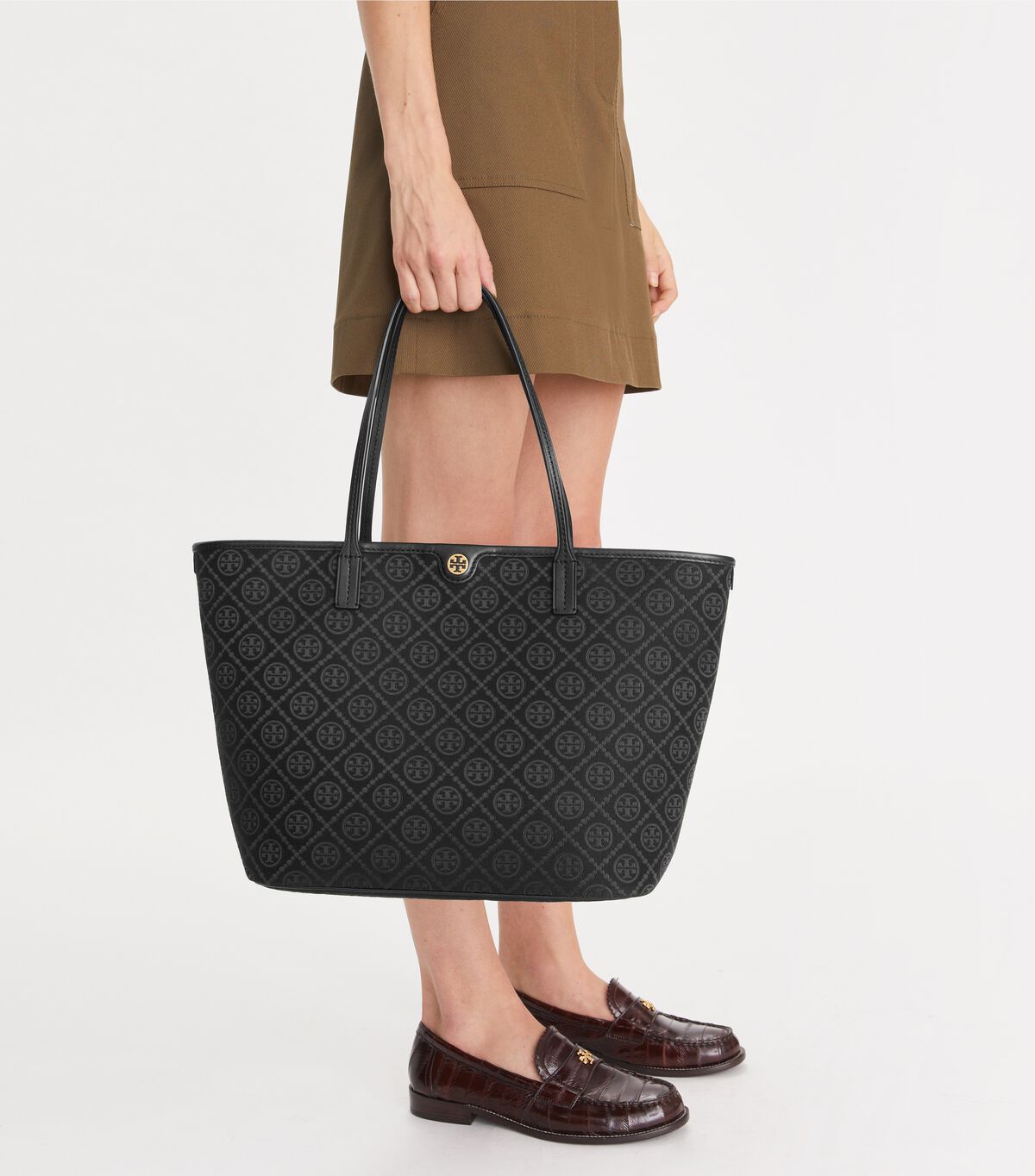 tory burch t monogram zip tote