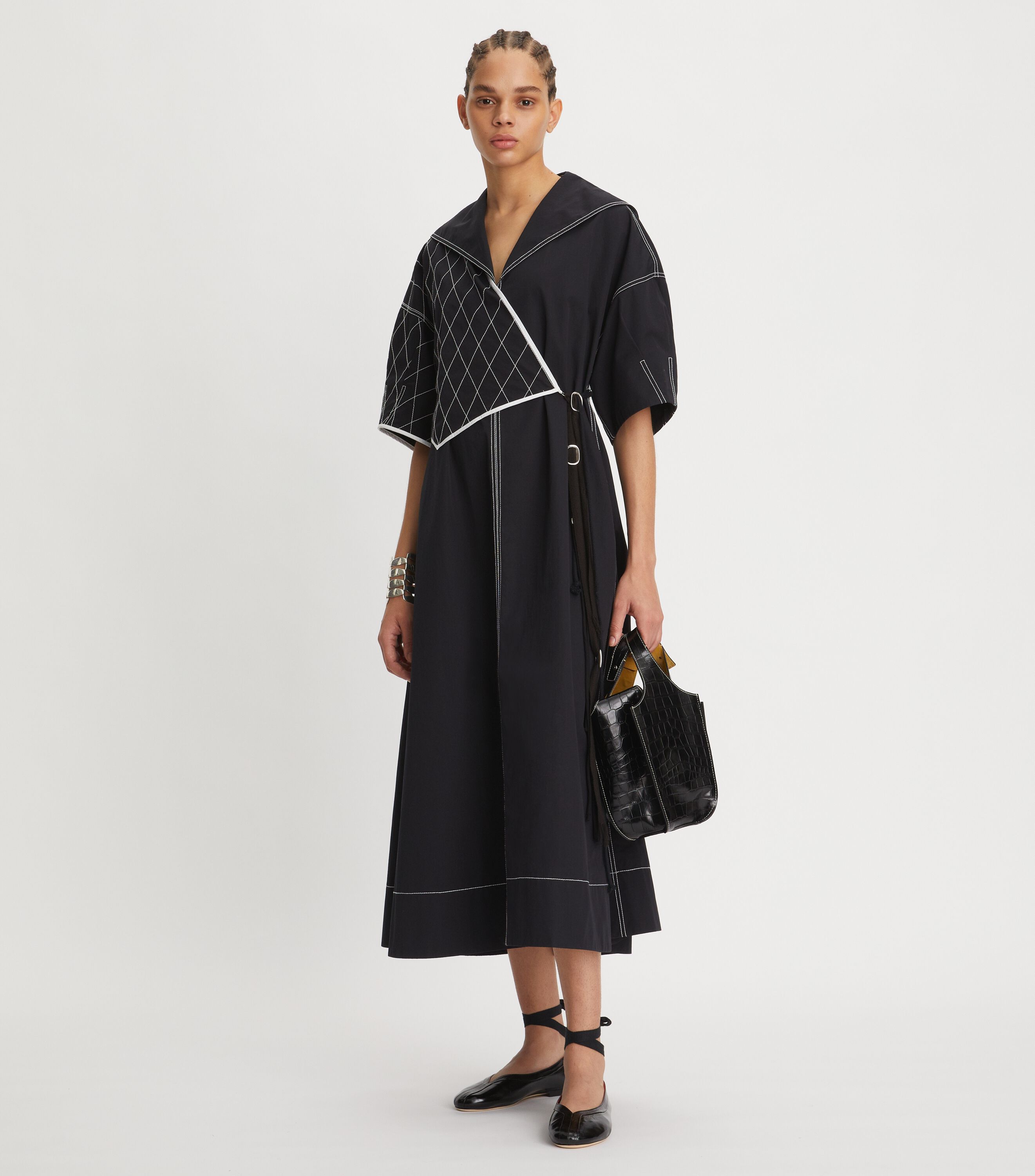 トリーバーチ　ダイヤモンド トップステッチ セーラードレス Diamond Topstitch Sailor Dress, Black | Tory Burch KSA