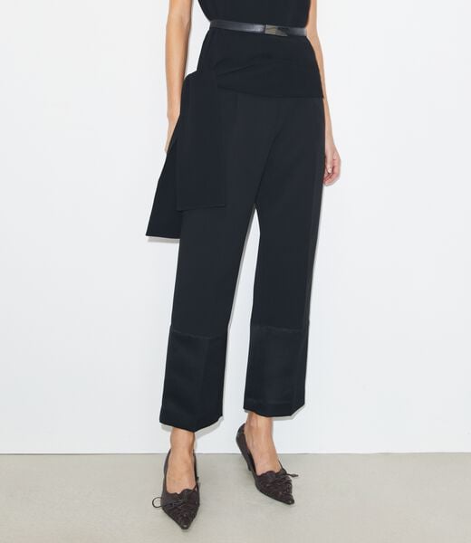 tory burch بنطال قصير من الكريب