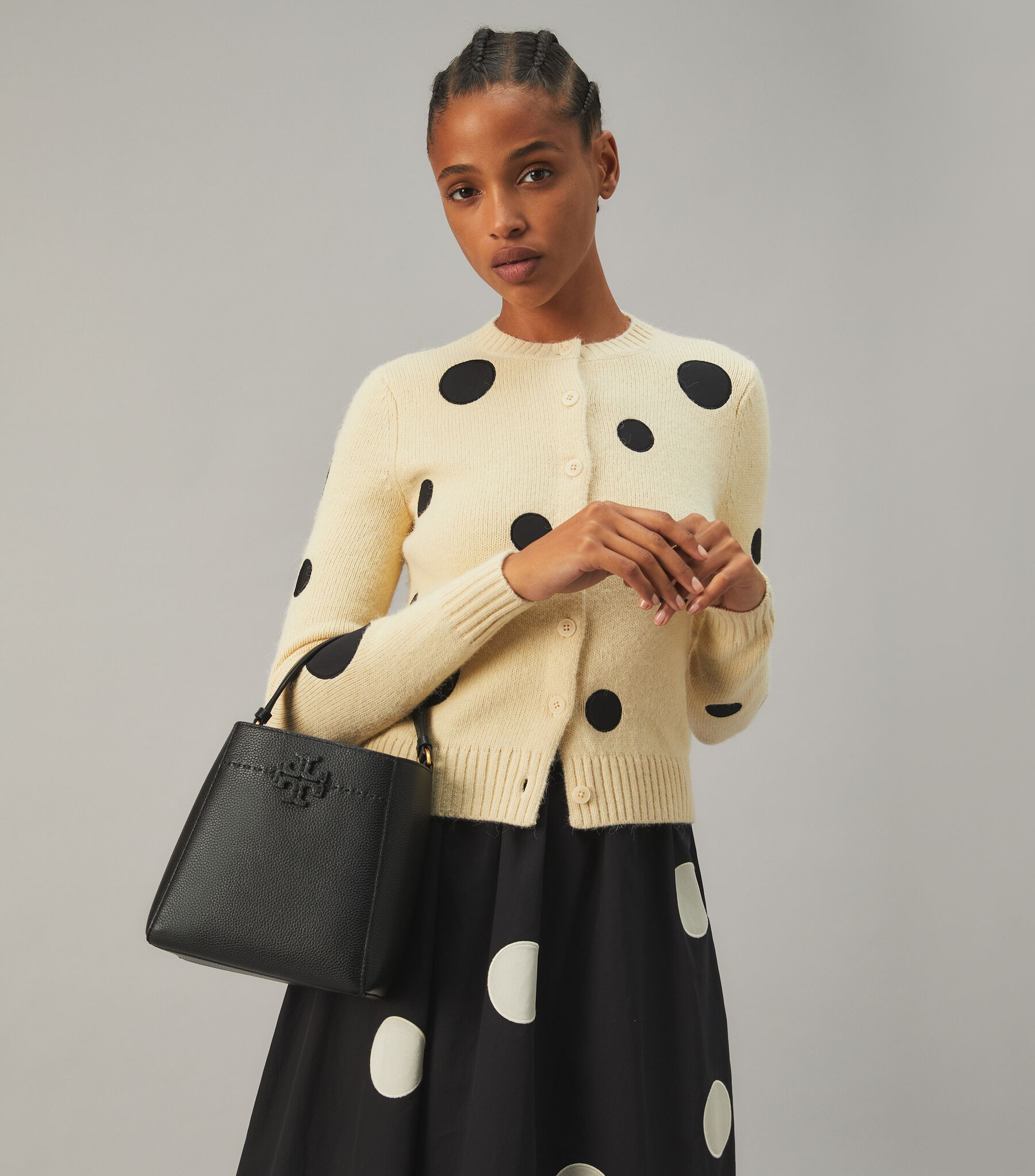 Small McGraw Bucket Bag, Black | Tory Burch KSA