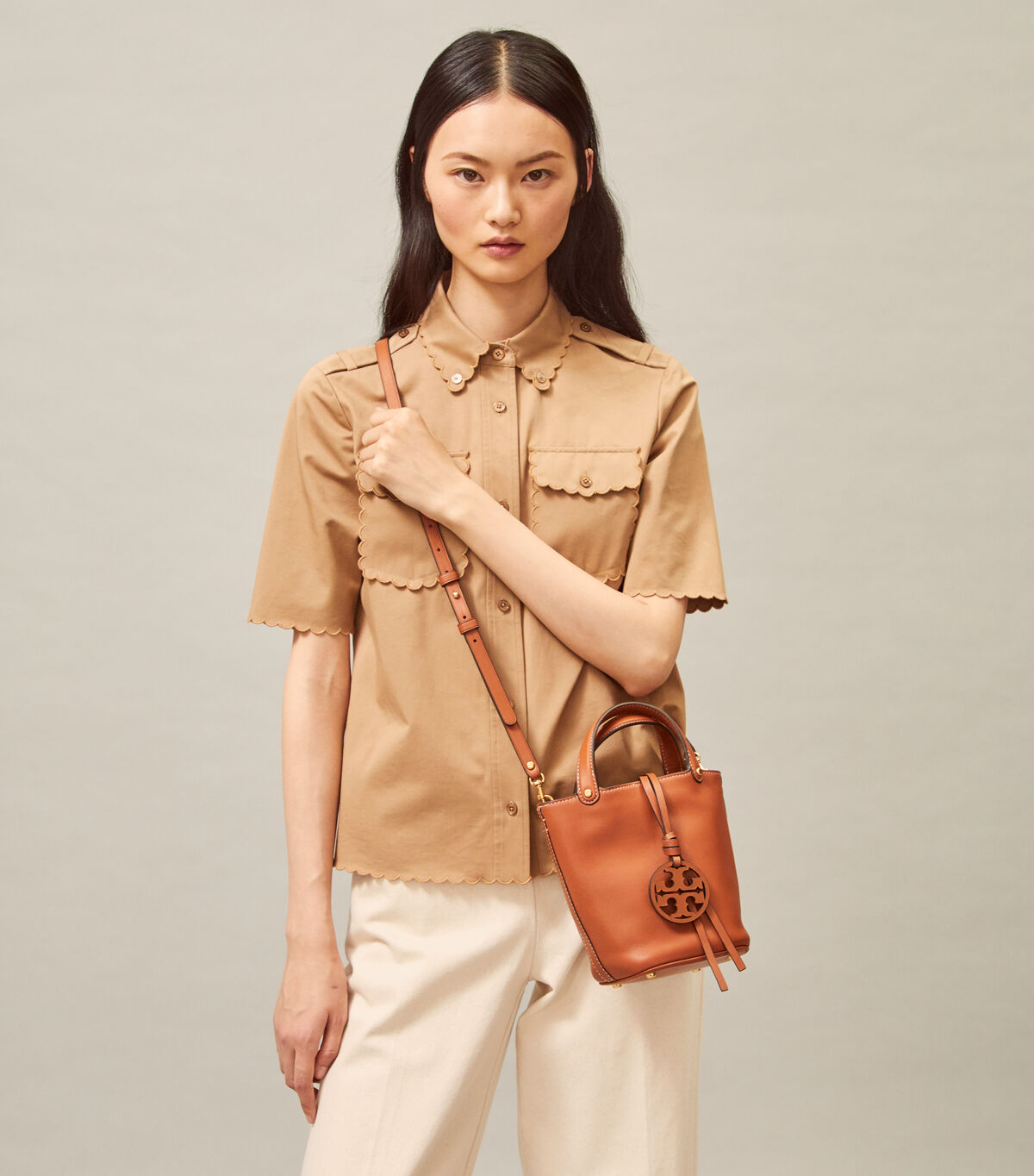 Top 69+ imagen miller mini bucket bag tory burch