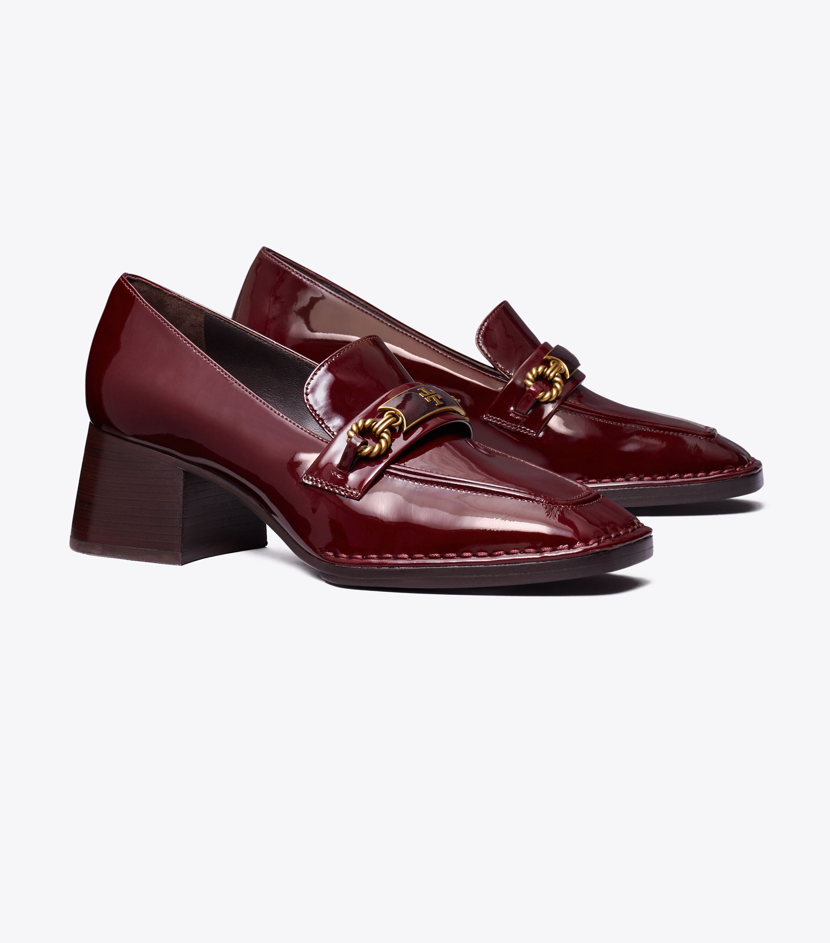 Burberry link detail online patent leather loafers