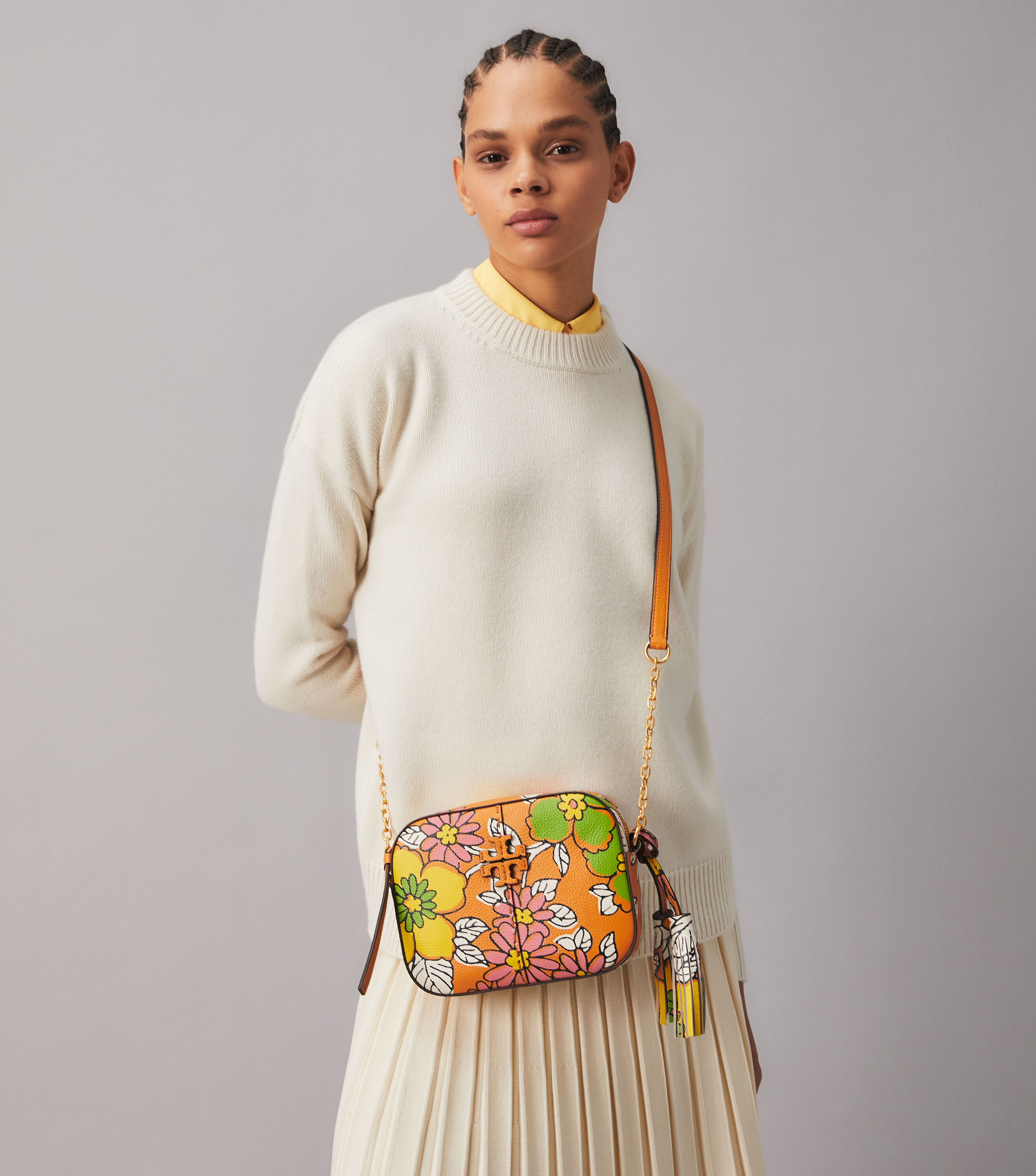 Mcgraw floral on sale camera bag