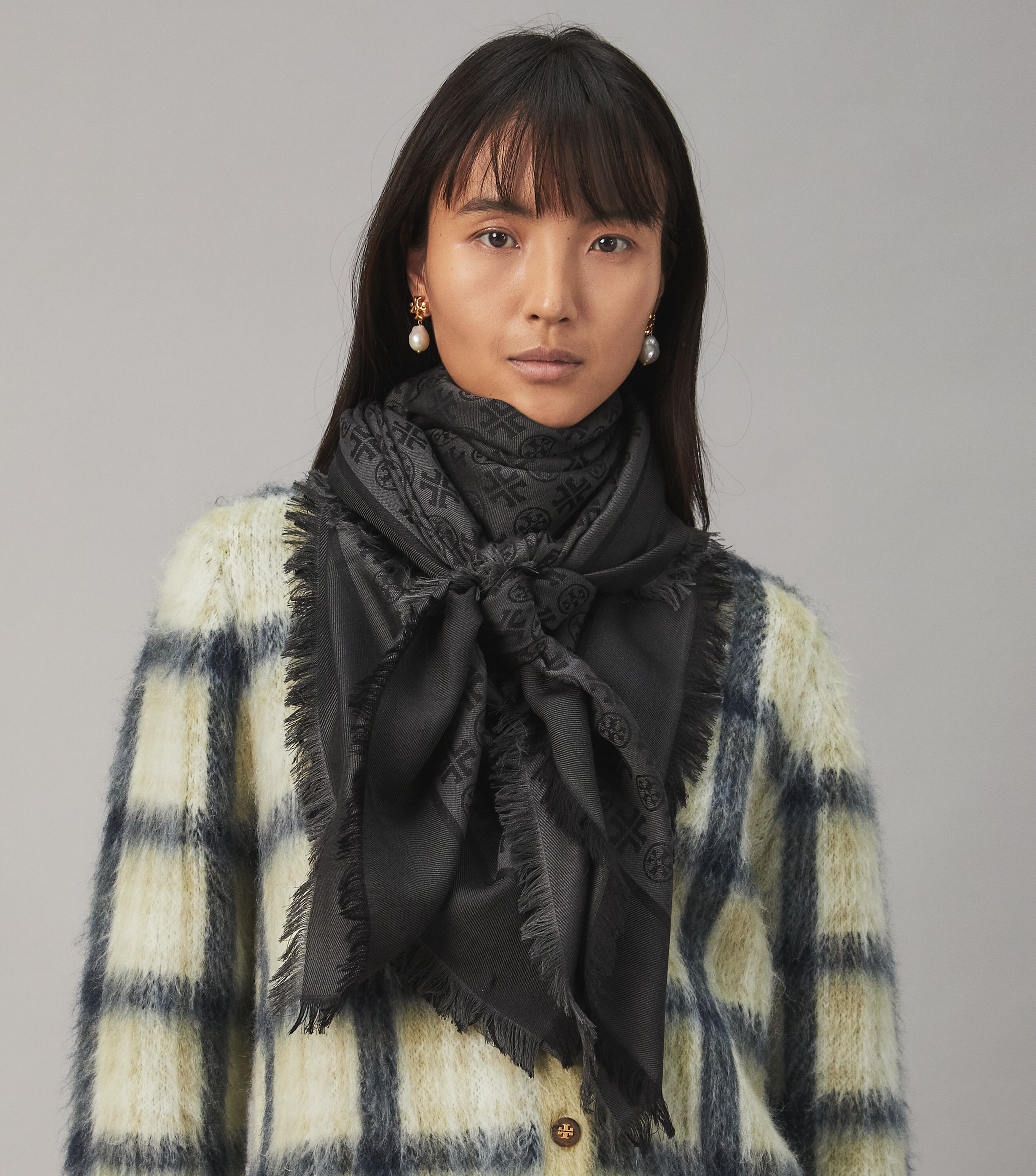 Tory burch store scarf sale