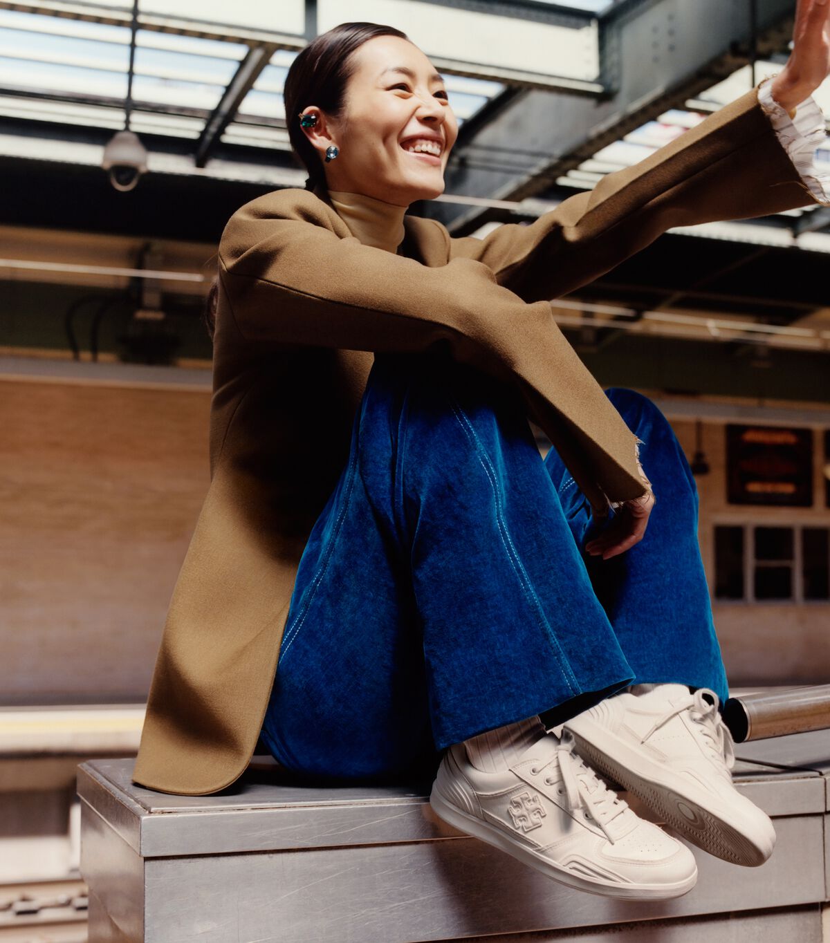 tory burch clover court sneaker