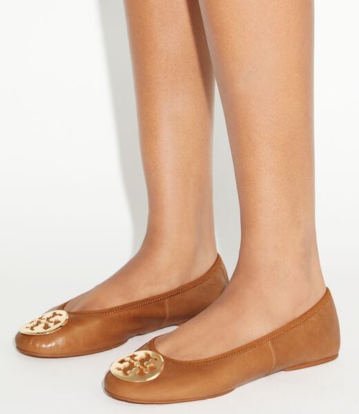 tory burch ريفا ترافل باليه