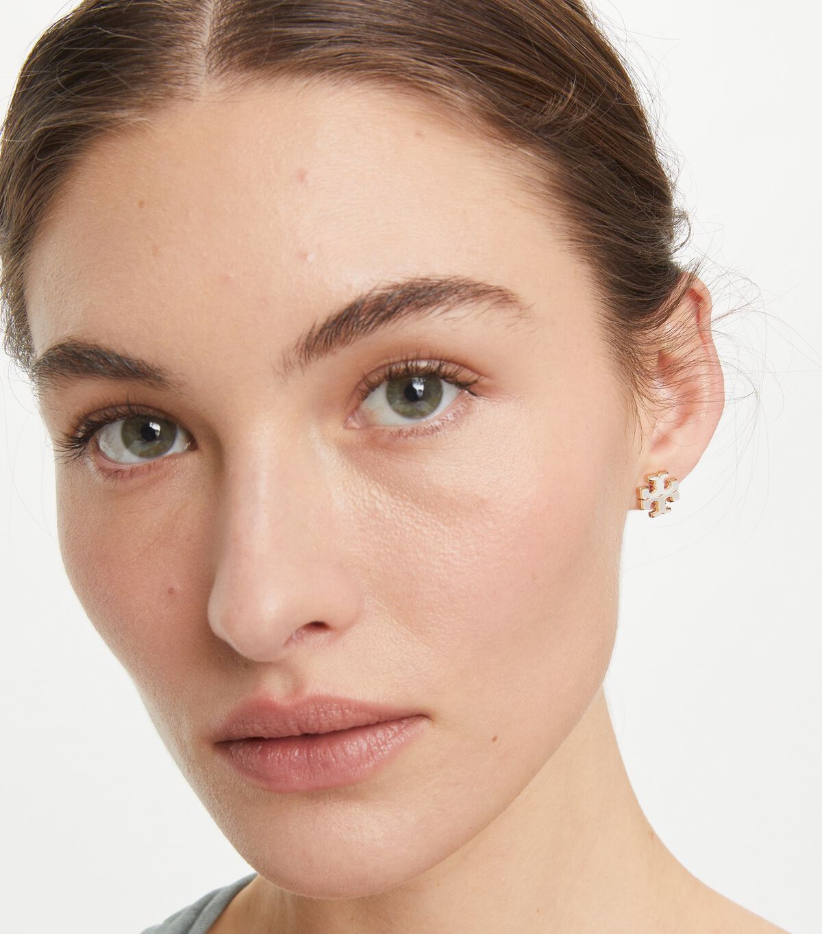 tory burch kira mother of pearl stud earring