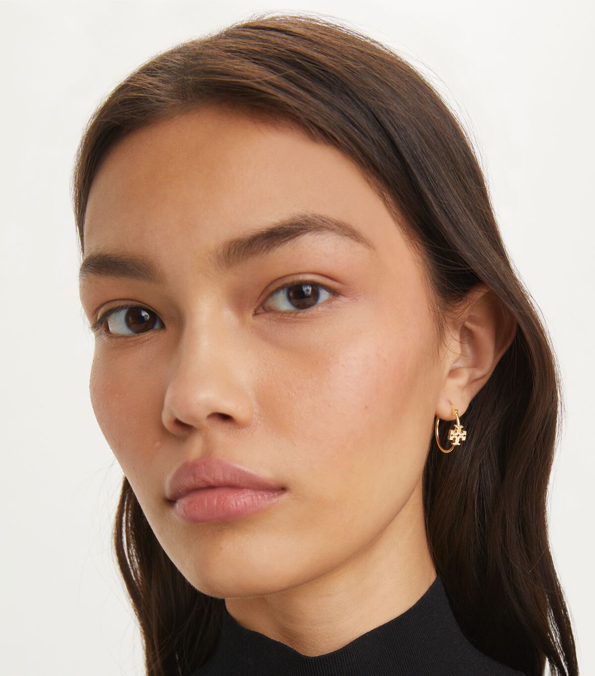 tory burch small eleanor hoop earring
