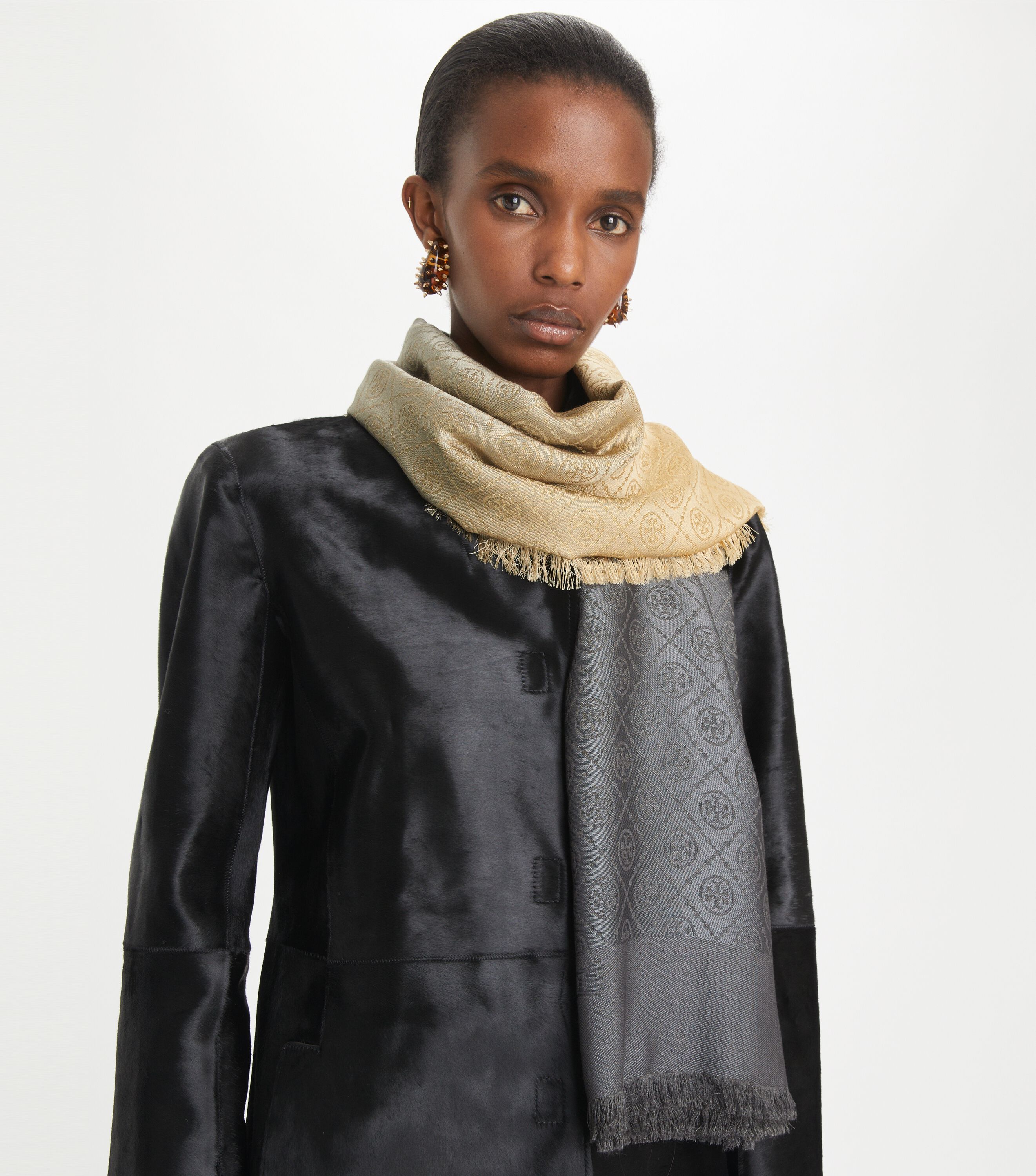 Shop Women s Designer Scarves Online Tory Burch Tory Burch KSA