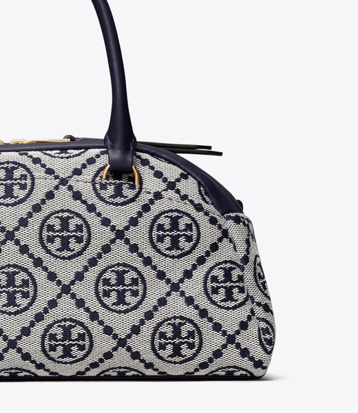 قبعة تي مونوغرام صغيرة tory burch قبعة تي مونوغرام صغيرة