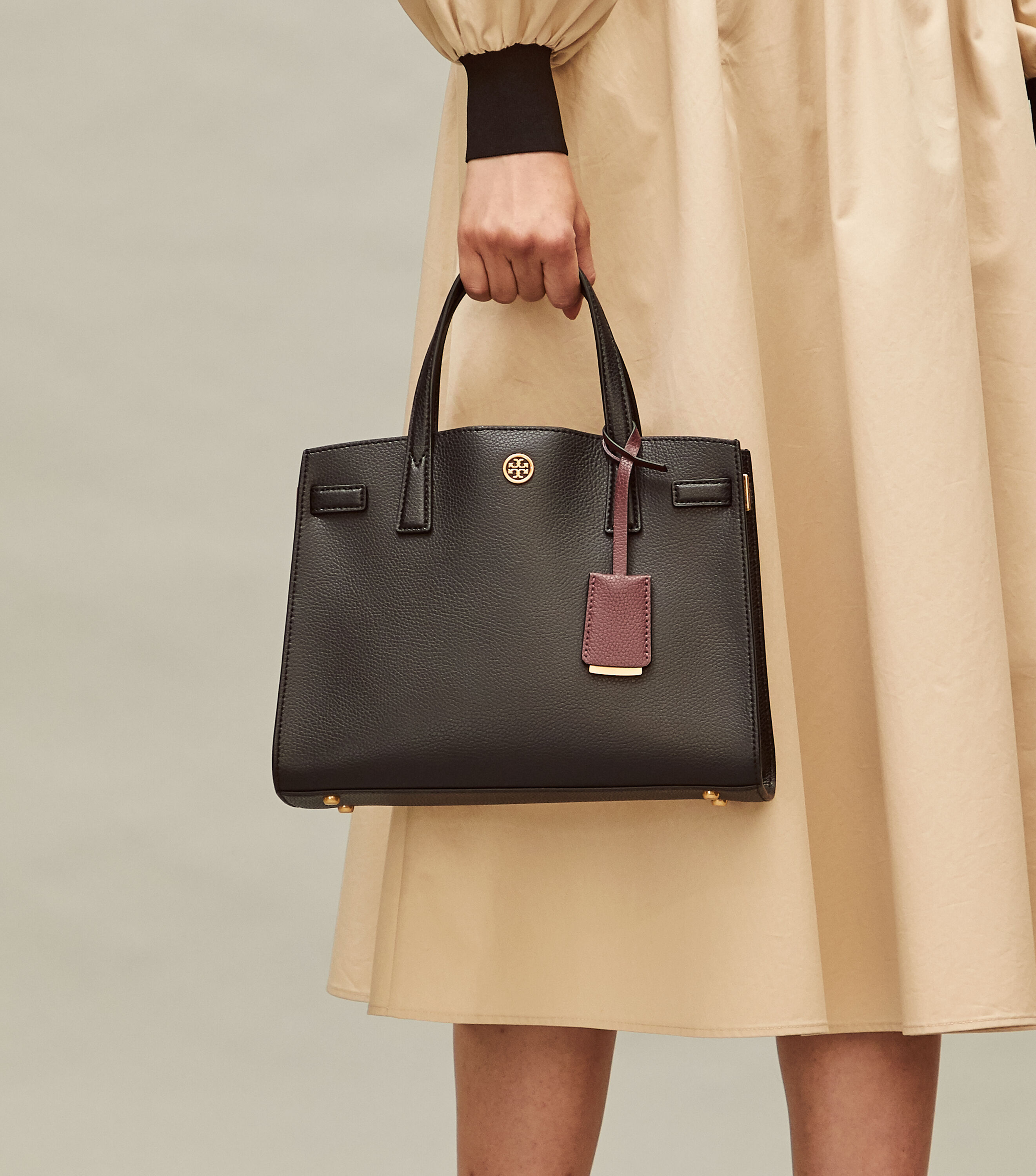 Tory burch walker small leather 2025 satchel