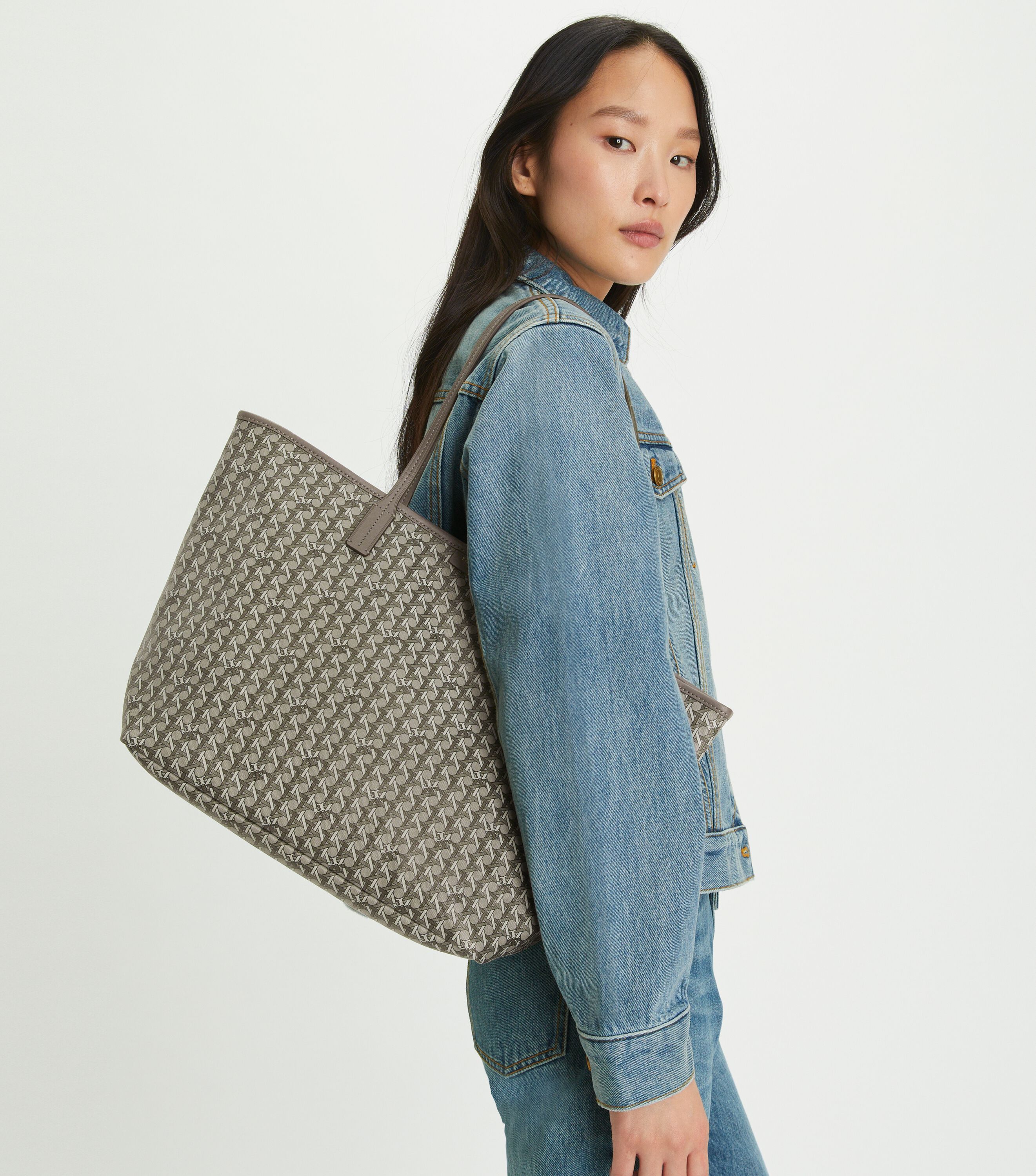 Tory Burch ☆ EVER READY TOTE BAG [正規品/関税込] Amazon.com: Tory Burch Women's Ever-Ready Small Tote, Black