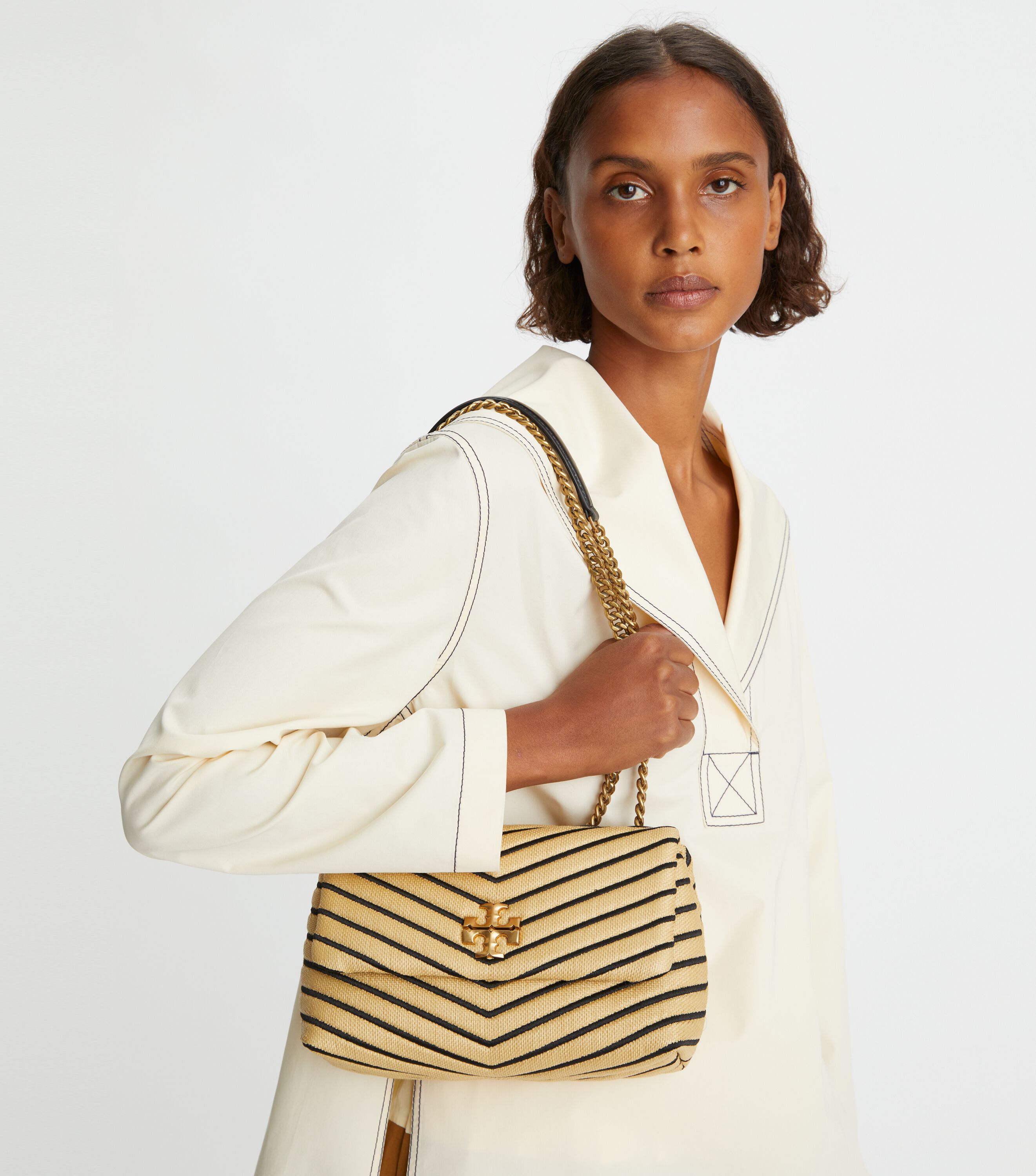 tory burch straw shoulder bag