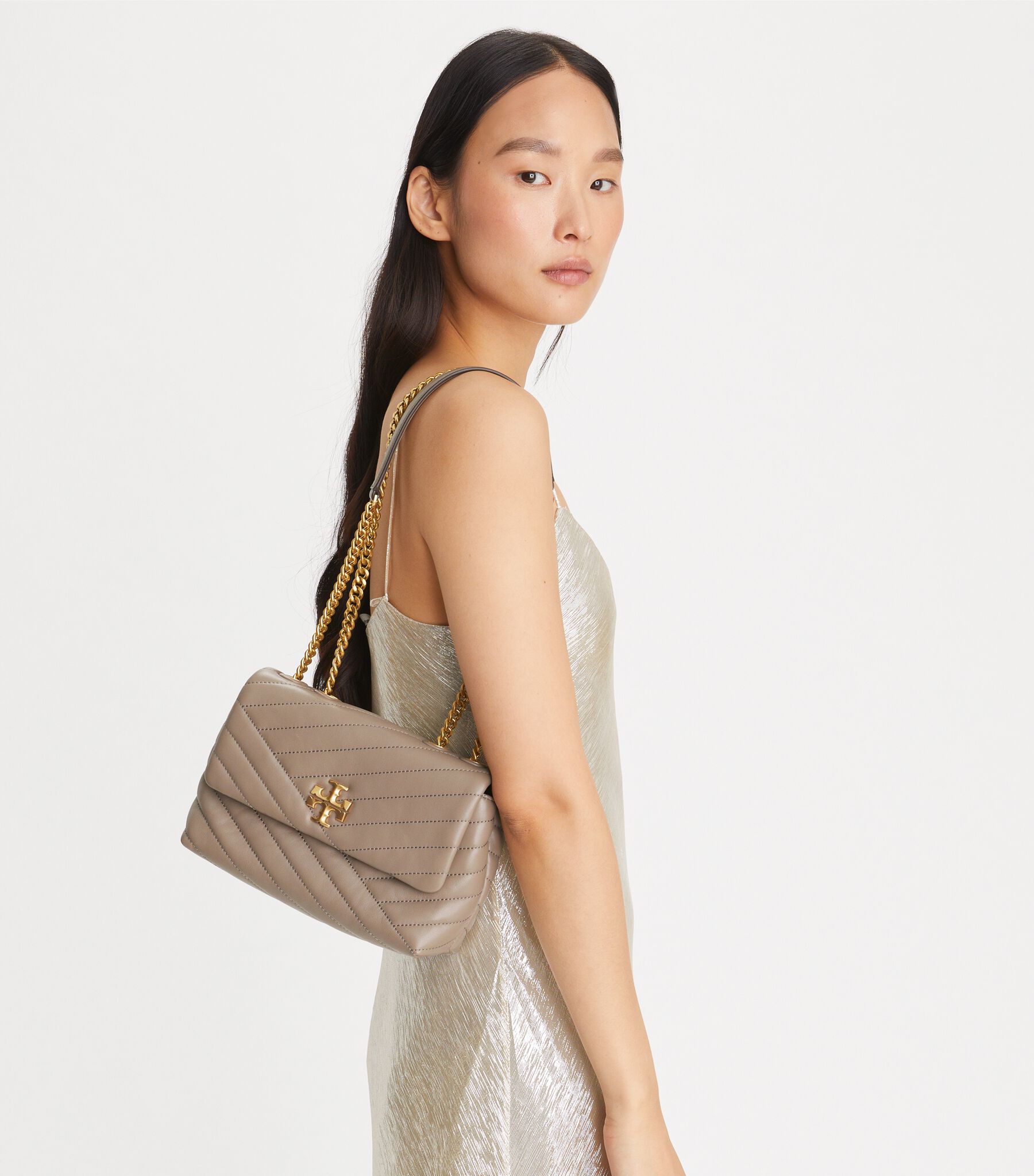 Small Kira Chevron Convertible Shoulder Bag, Gray Heron Tory