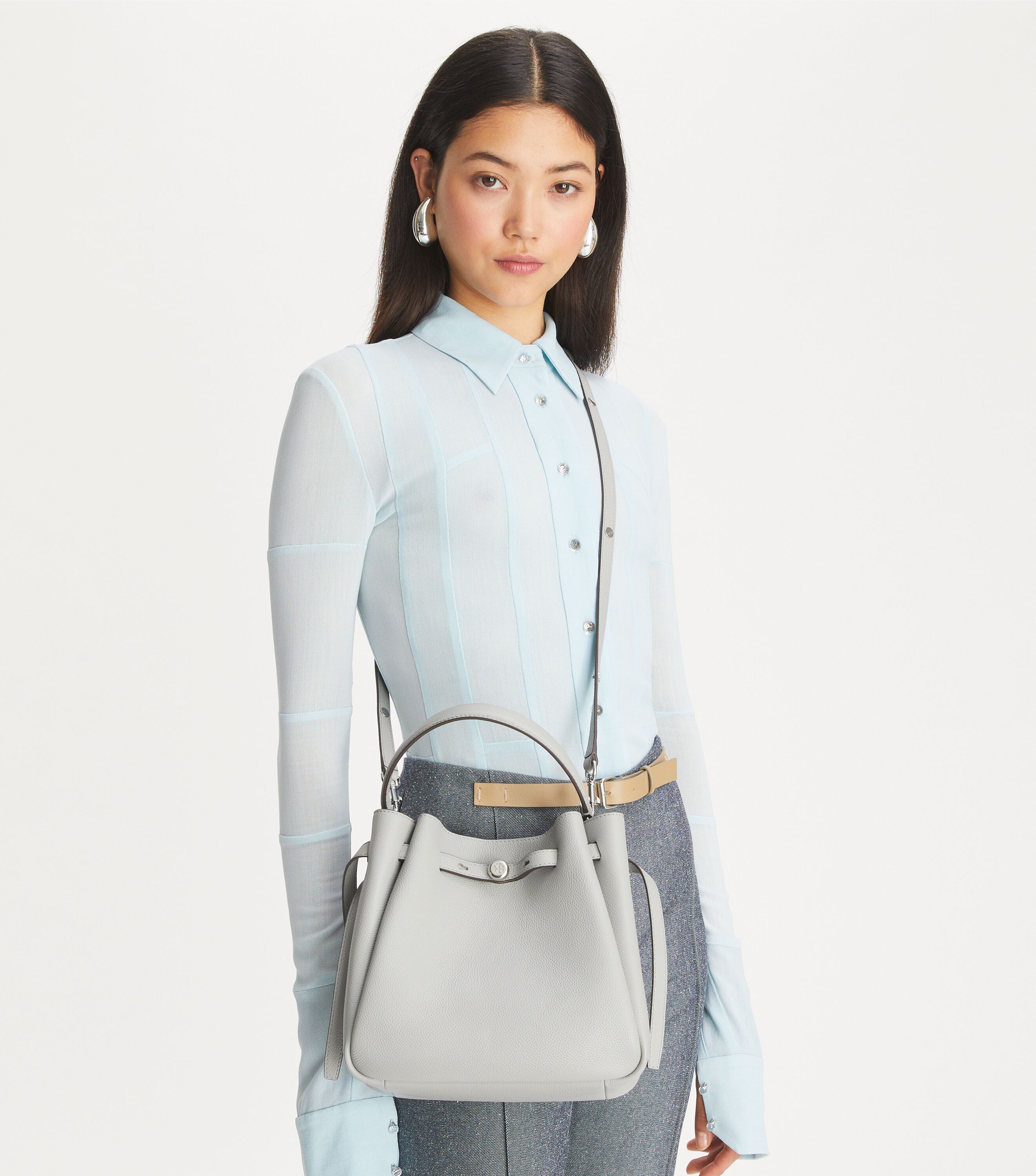 ★TORY BURCH★ROMY BUCKET BAG★light cream 166982-921 Romy Bucket Bag: Women's Handbags | Crossbody Bags | Tory