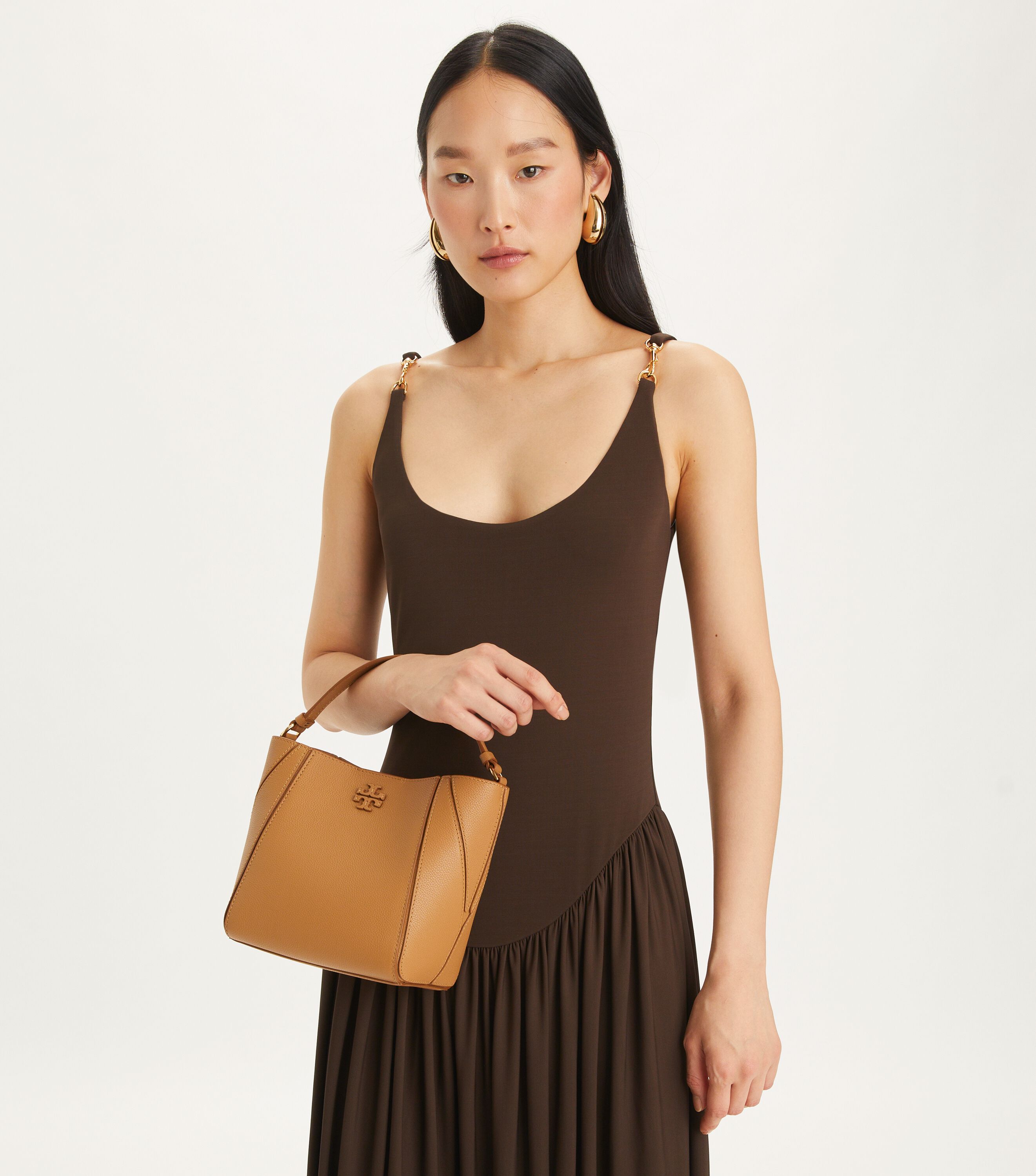 ☆☆Tory Burch☆☆ 24SS McGraw Small Bucket Bag Tiramisu 749 Tory Burch Women's Mcgraw Small Bucket Bag - Tiramisu