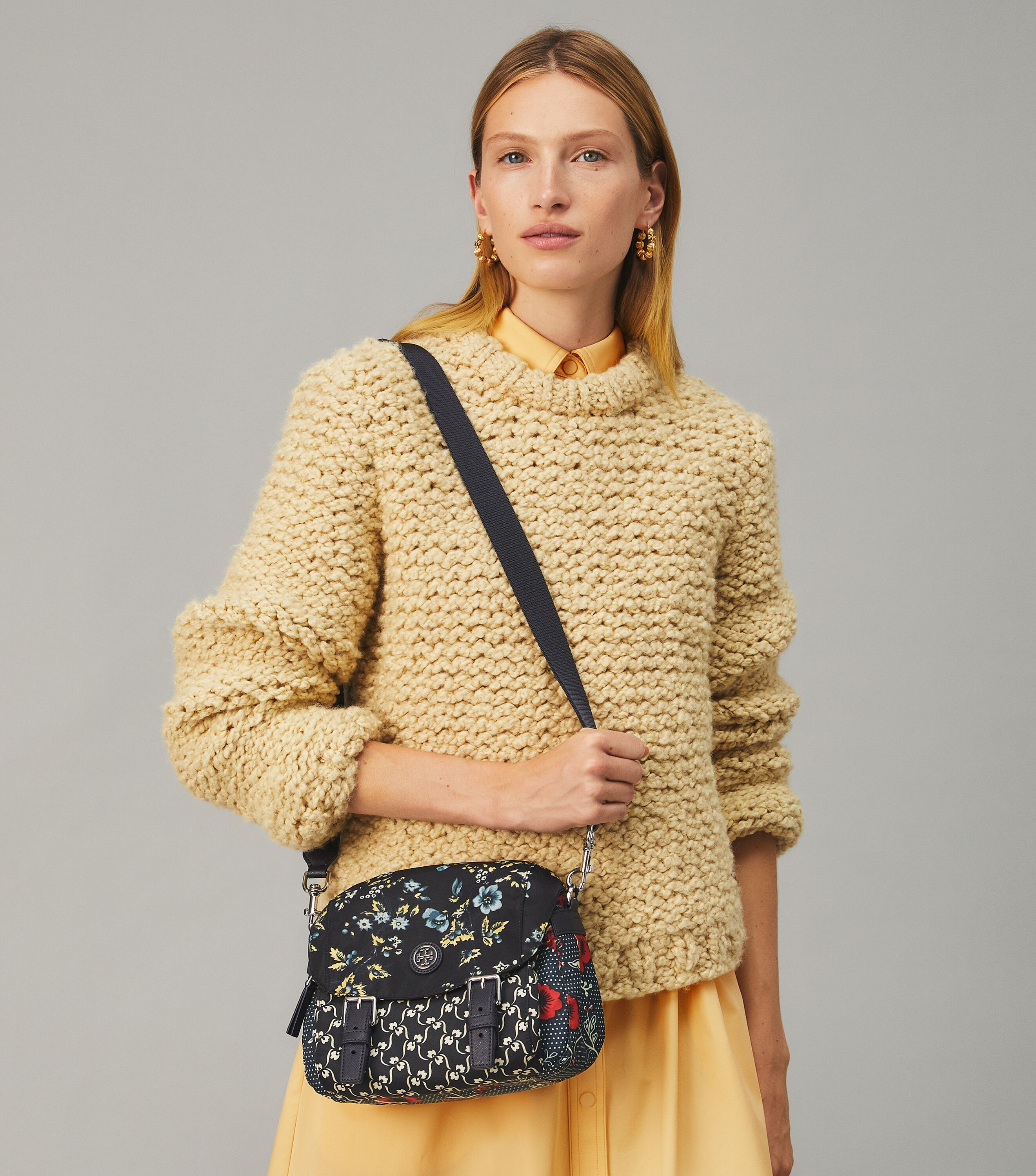 Tory shop burch messenger