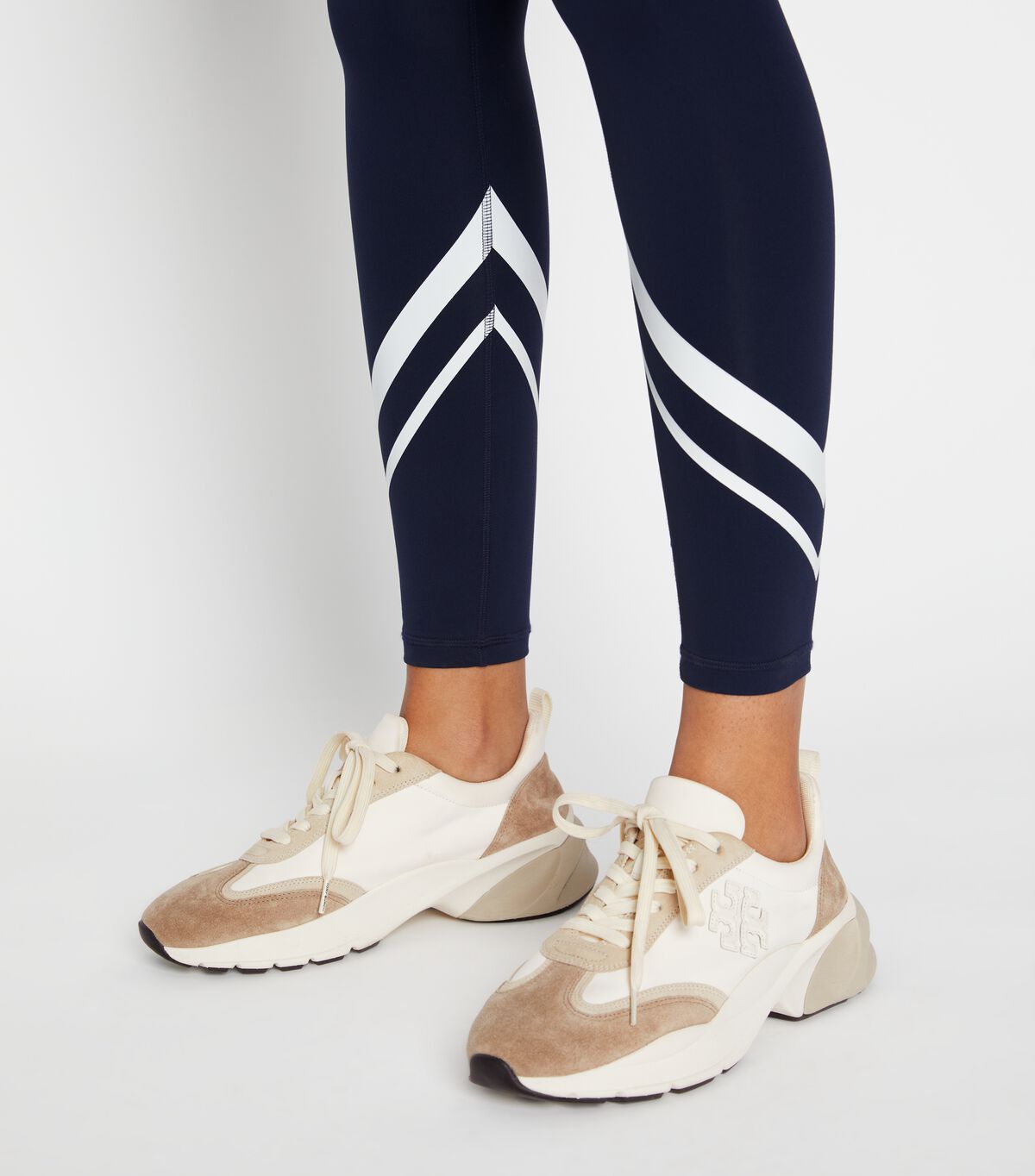 tory burch ليجن شيفرون خفيف الوزن