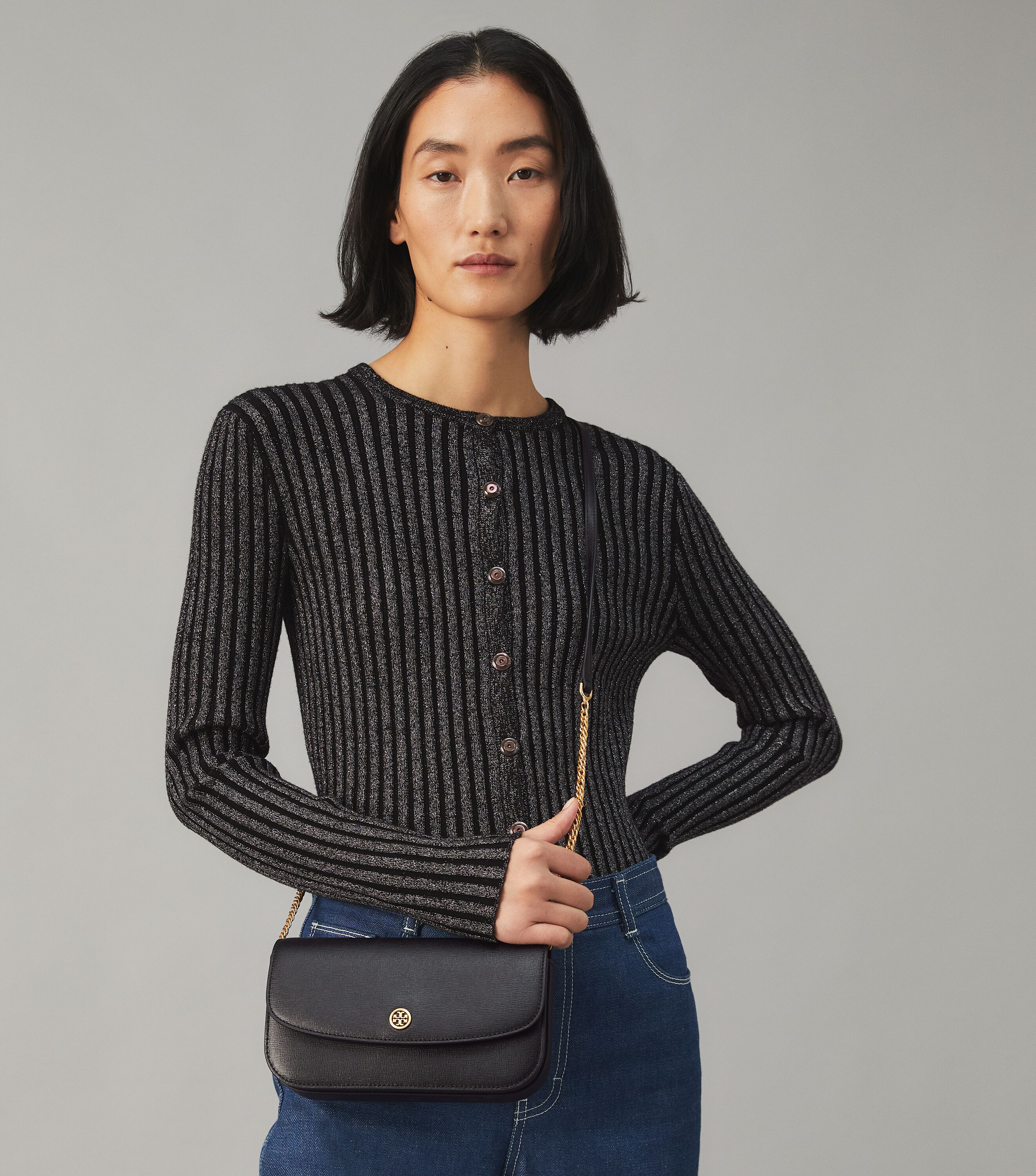 Tory burch robinson hotsell chain crossbody