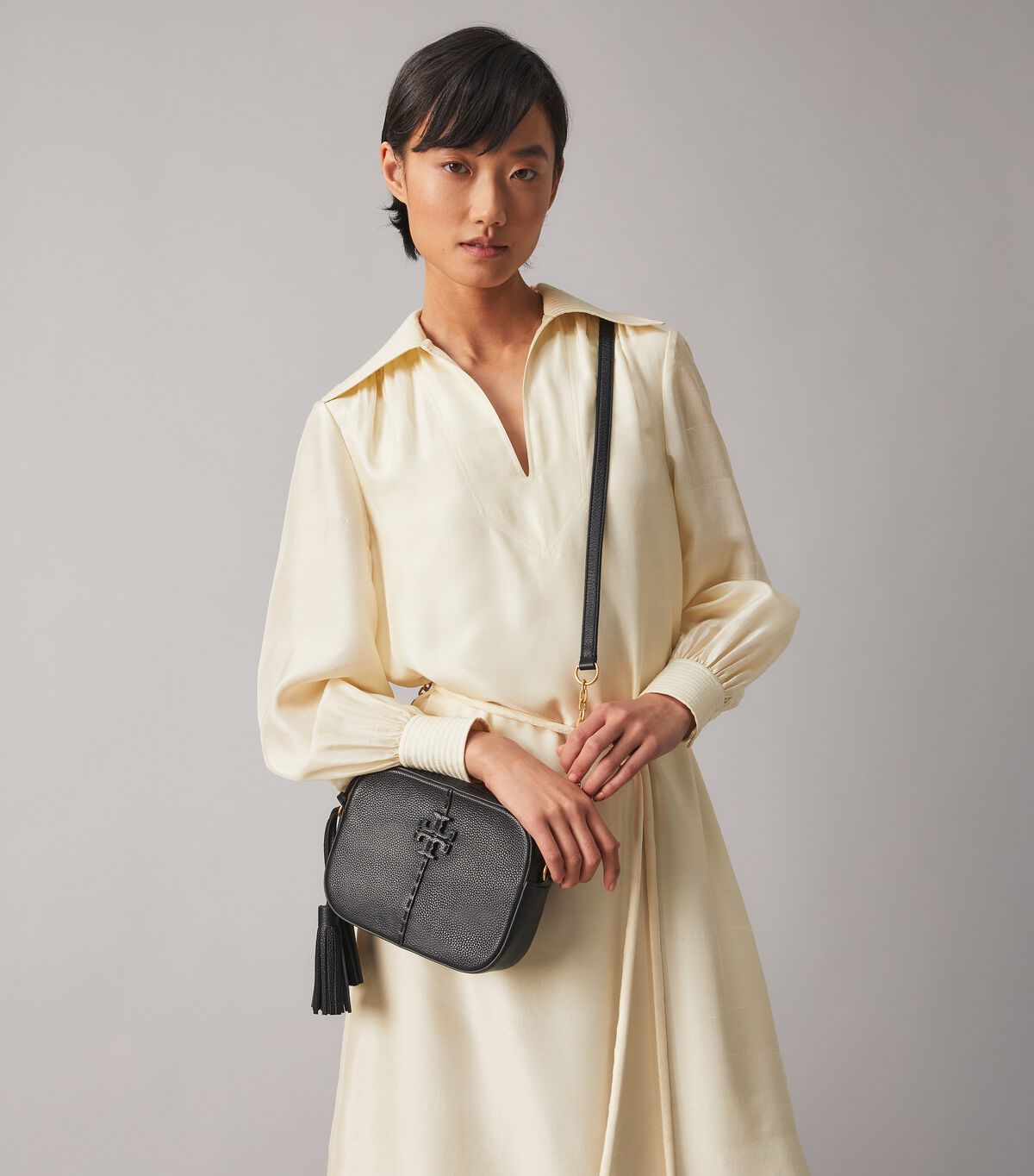 tory burch mcgraw camera bag