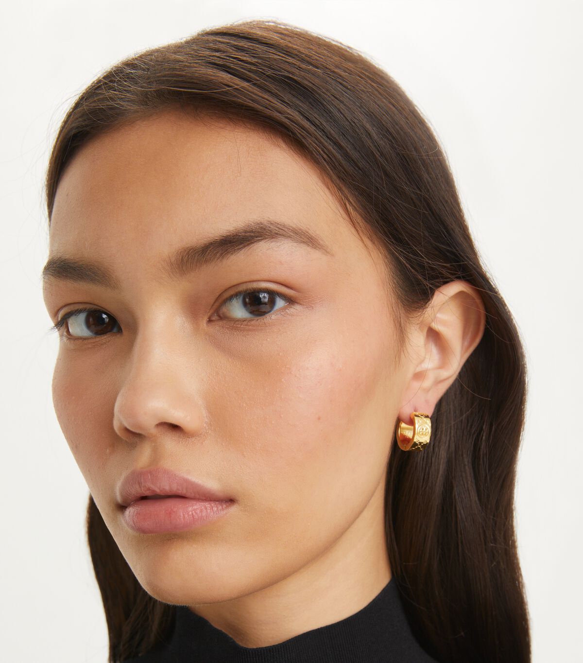 tory burch t monogram small hoop earring