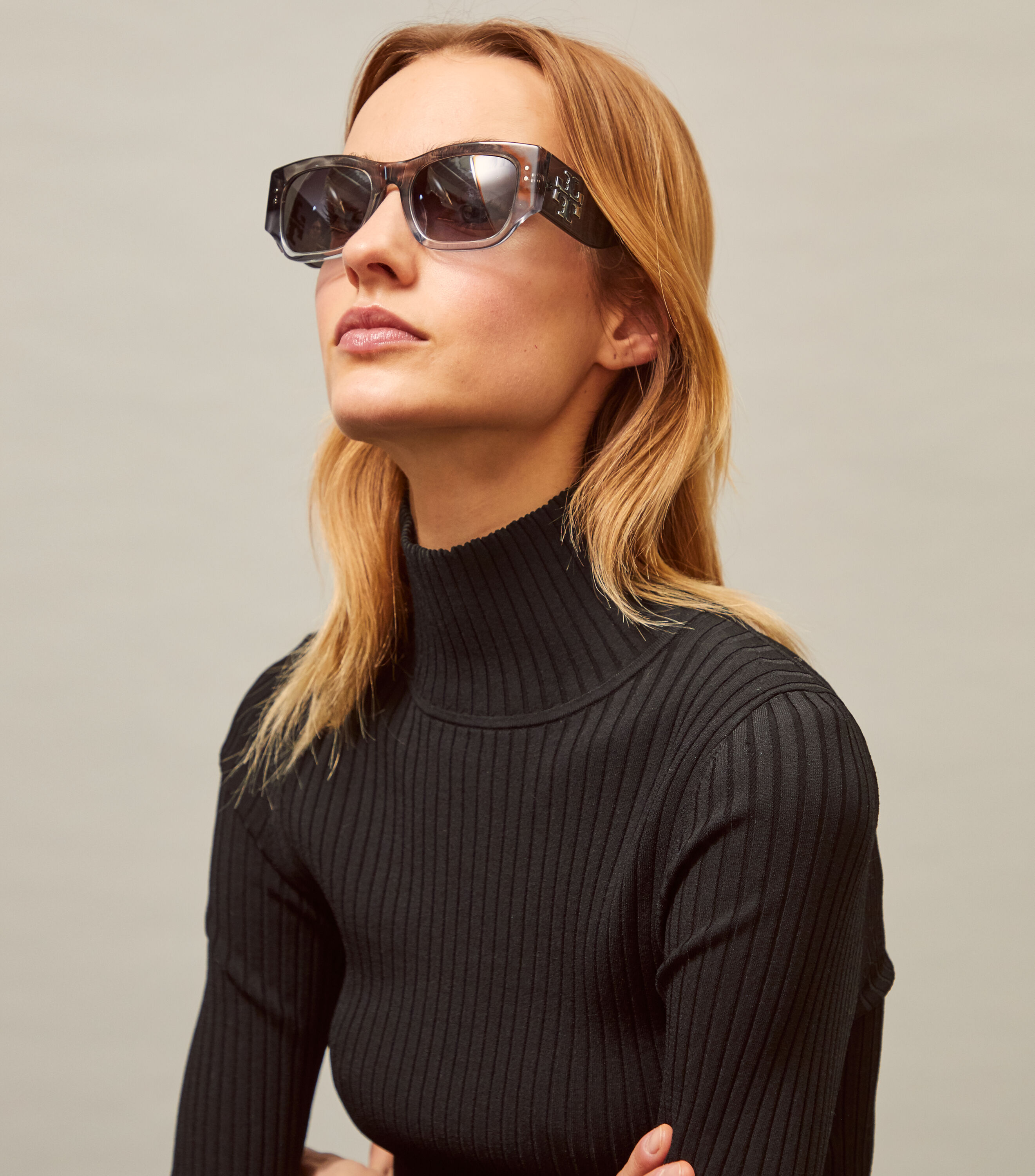 WIDE TEMPLE LOGO SUNGLASSES Accessories Tory Burch