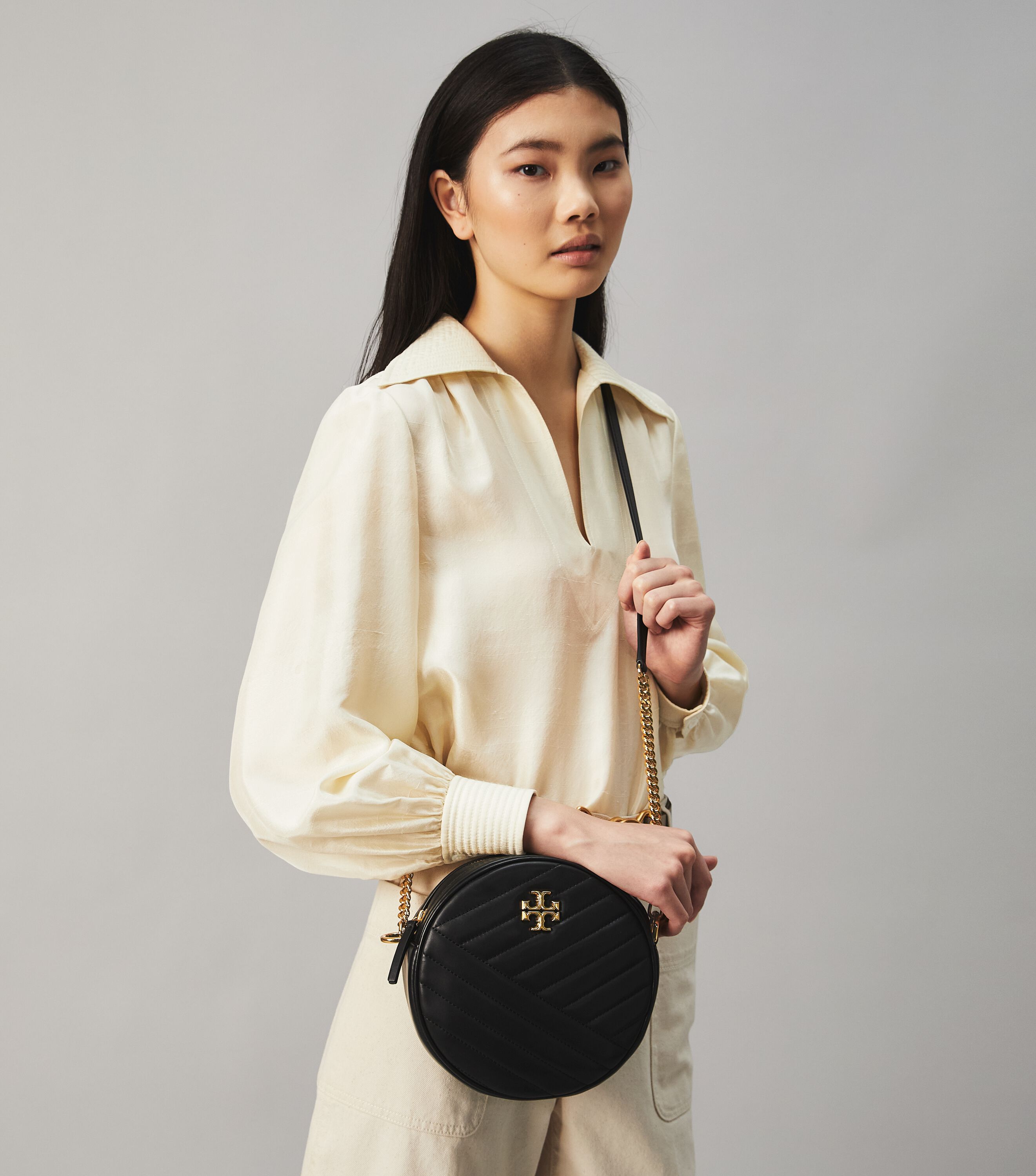 Tory burch circle purse outlet