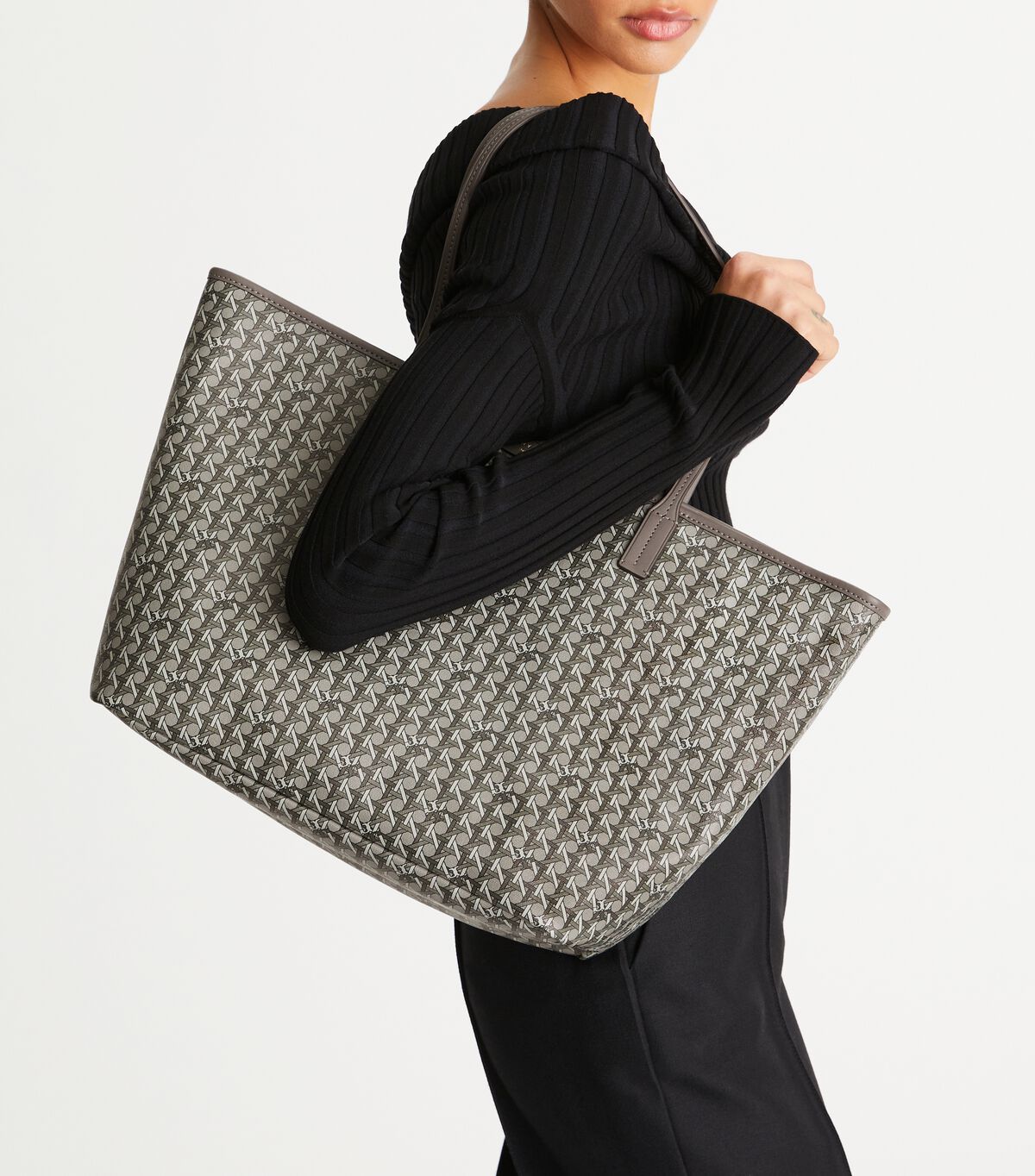 tory burch ever ready zip tote