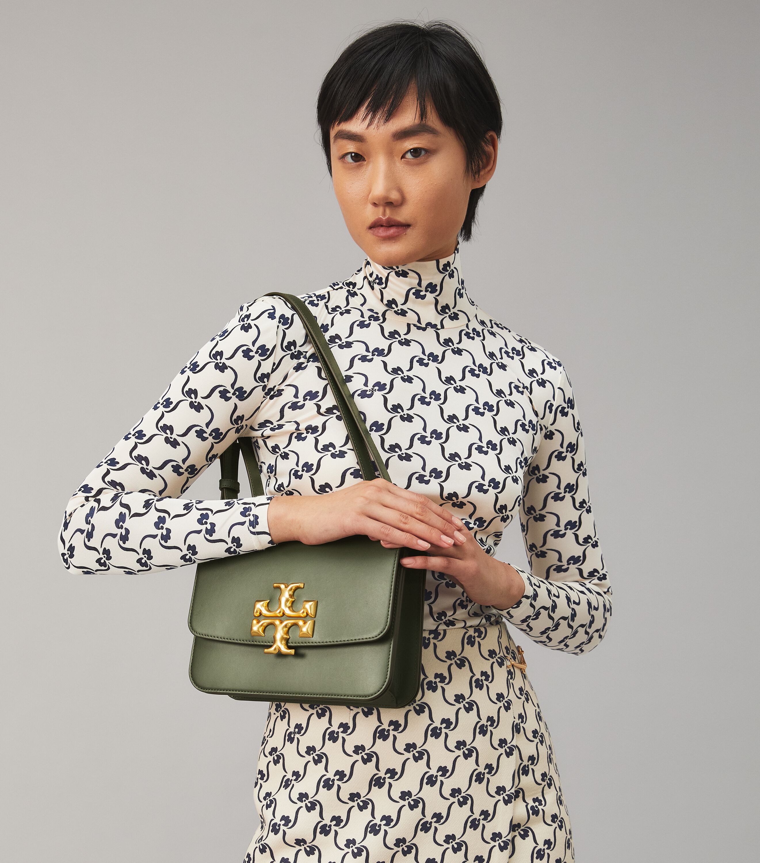 Tory burch ivy tote discount